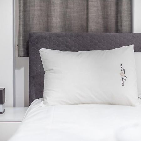 Iguana Gold Luxury Suites 2 Атина Екстериор снимка
