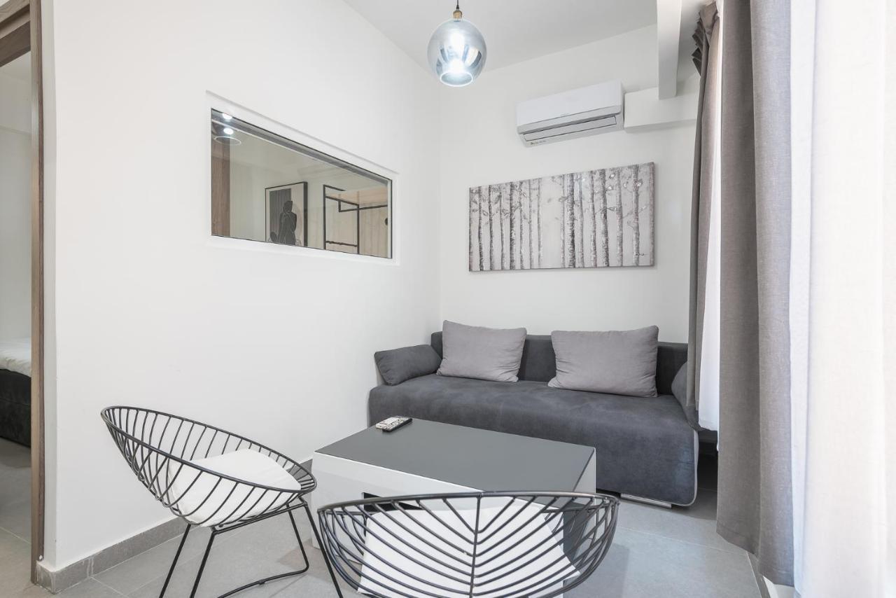 Iguana Gold Luxury Suites 2 Атина Екстериор снимка