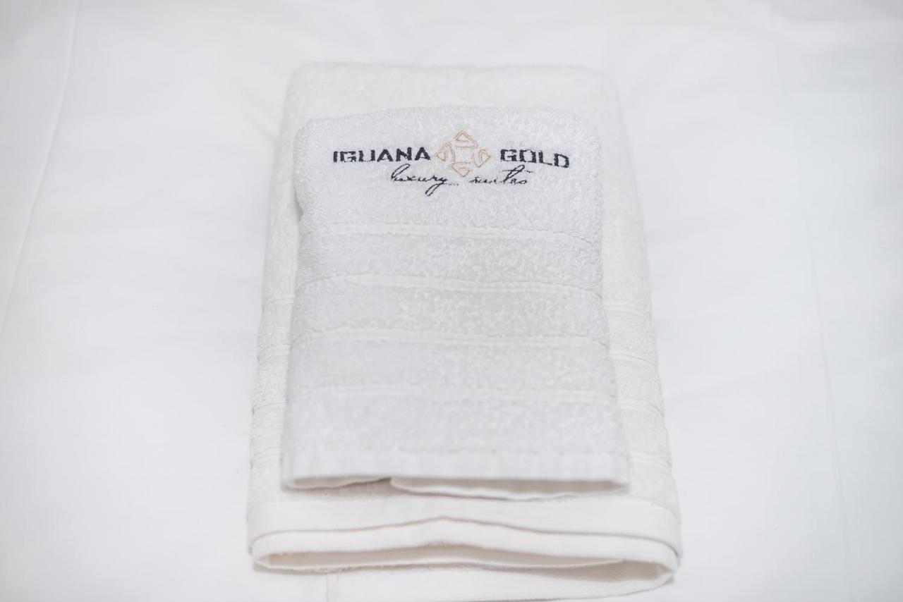 Iguana Gold Luxury Suites 2 Атина Екстериор снимка