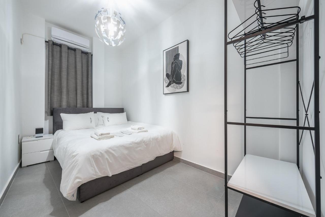 Iguana Gold Luxury Suites 2 Атина Екстериор снимка