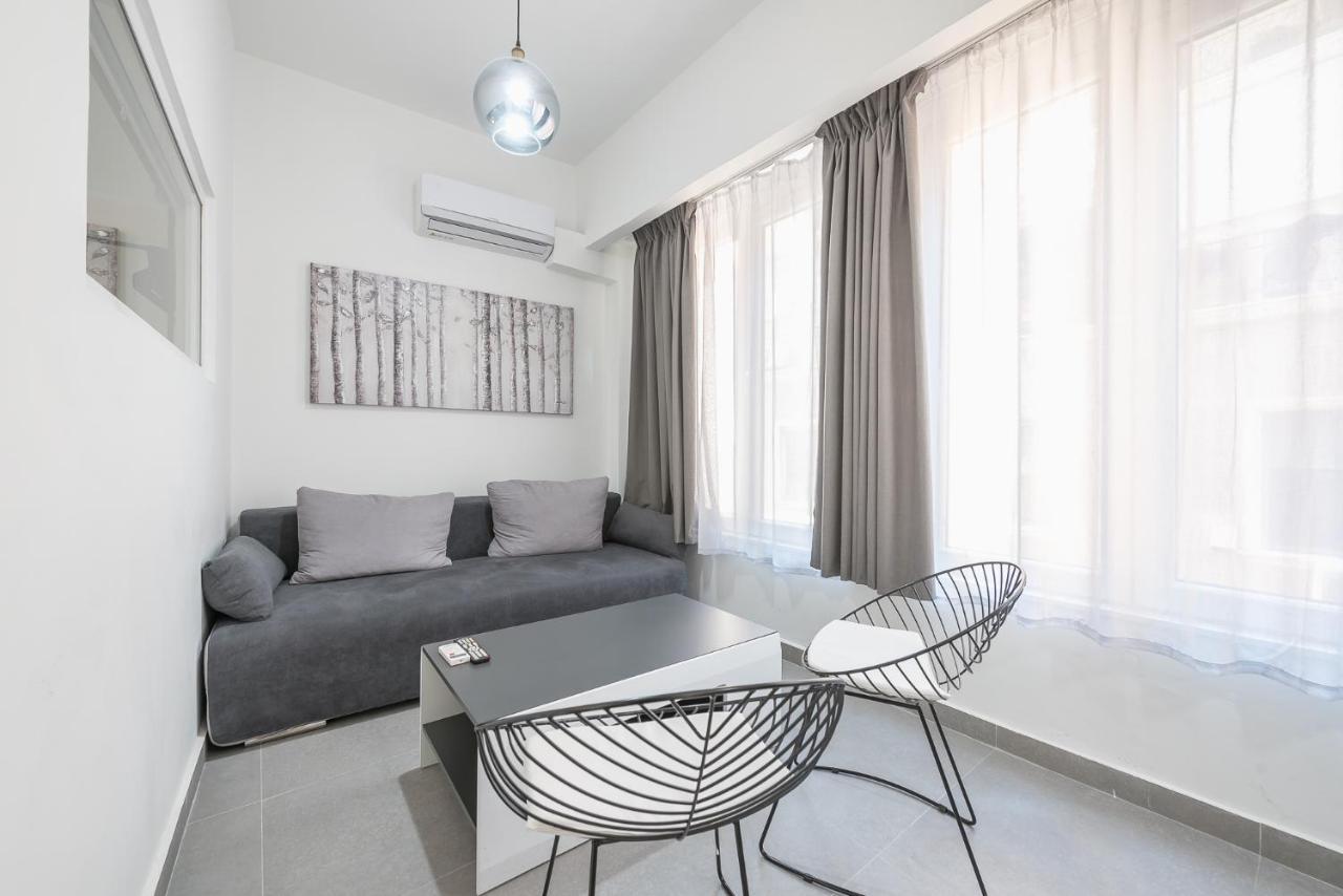Iguana Gold Luxury Suites 2 Атина Екстериор снимка
